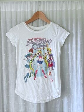 Hybrid Apparel White Sailor Moon Graphic Tee
